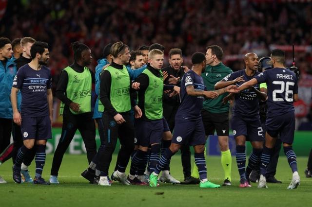 而是对强核 而是对强核