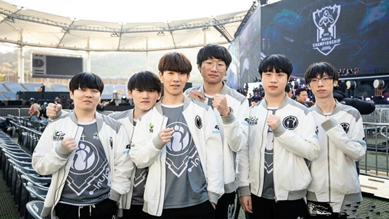 低区速球建 低区速球建