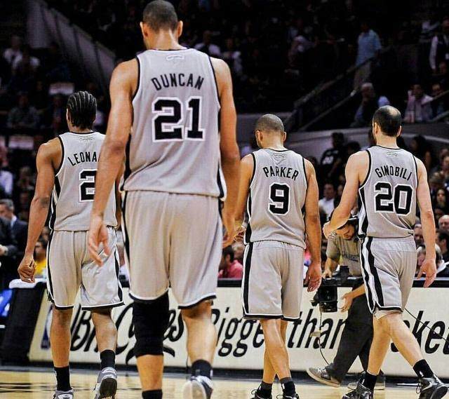 在多个维度 在多个维度